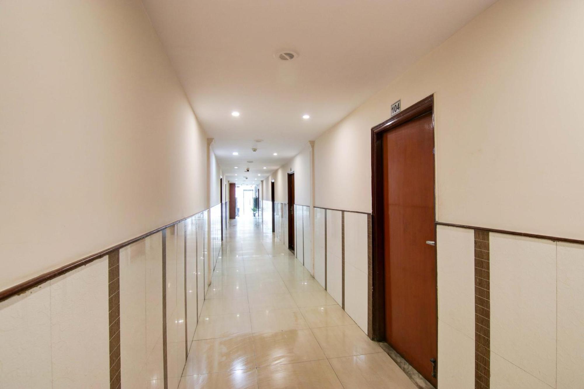 O Airport Pittors Que Delhi Hotel 4*