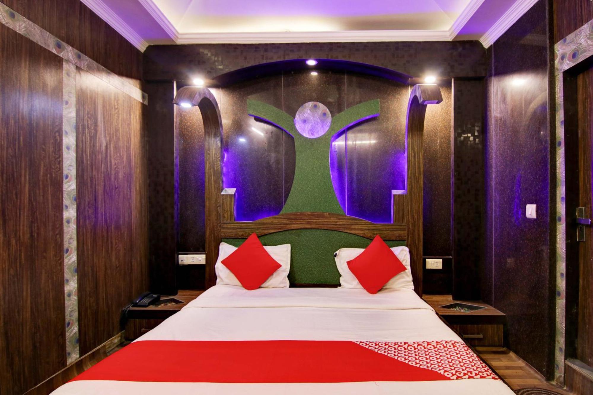O Airport Pittors Que Delhi 4*