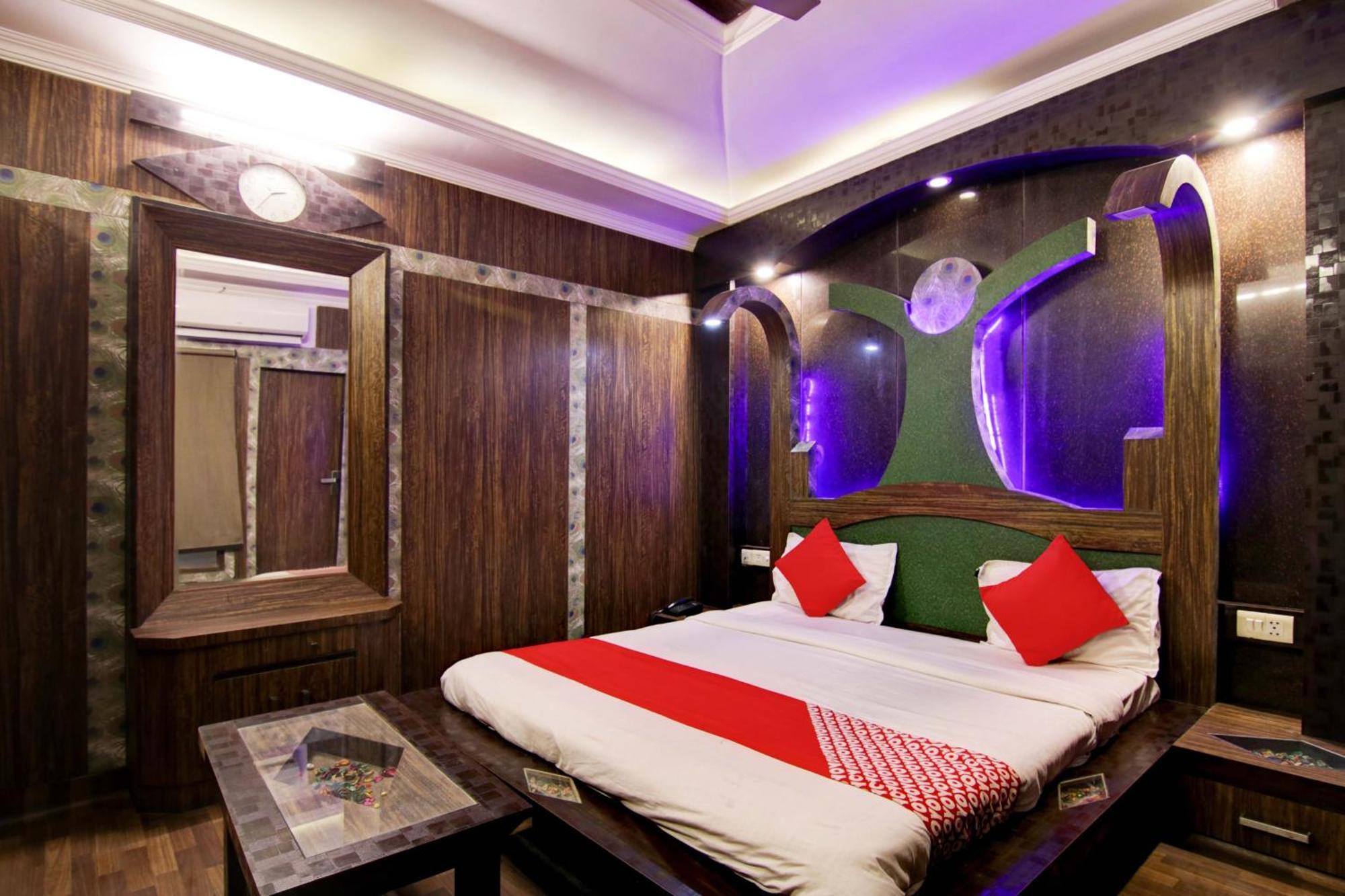 O Airport Pittors Que Delhi 4*